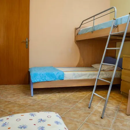 Nireas : Stone Orthoniaí